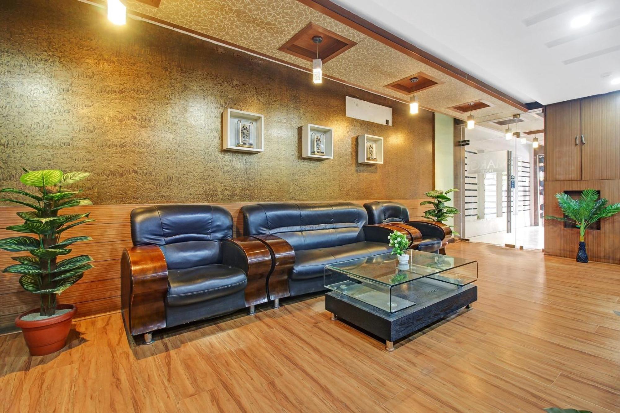Townhouse Oak The Margi Hotel Near Yosufguda Metro Station Хидерабад Екстериор снимка