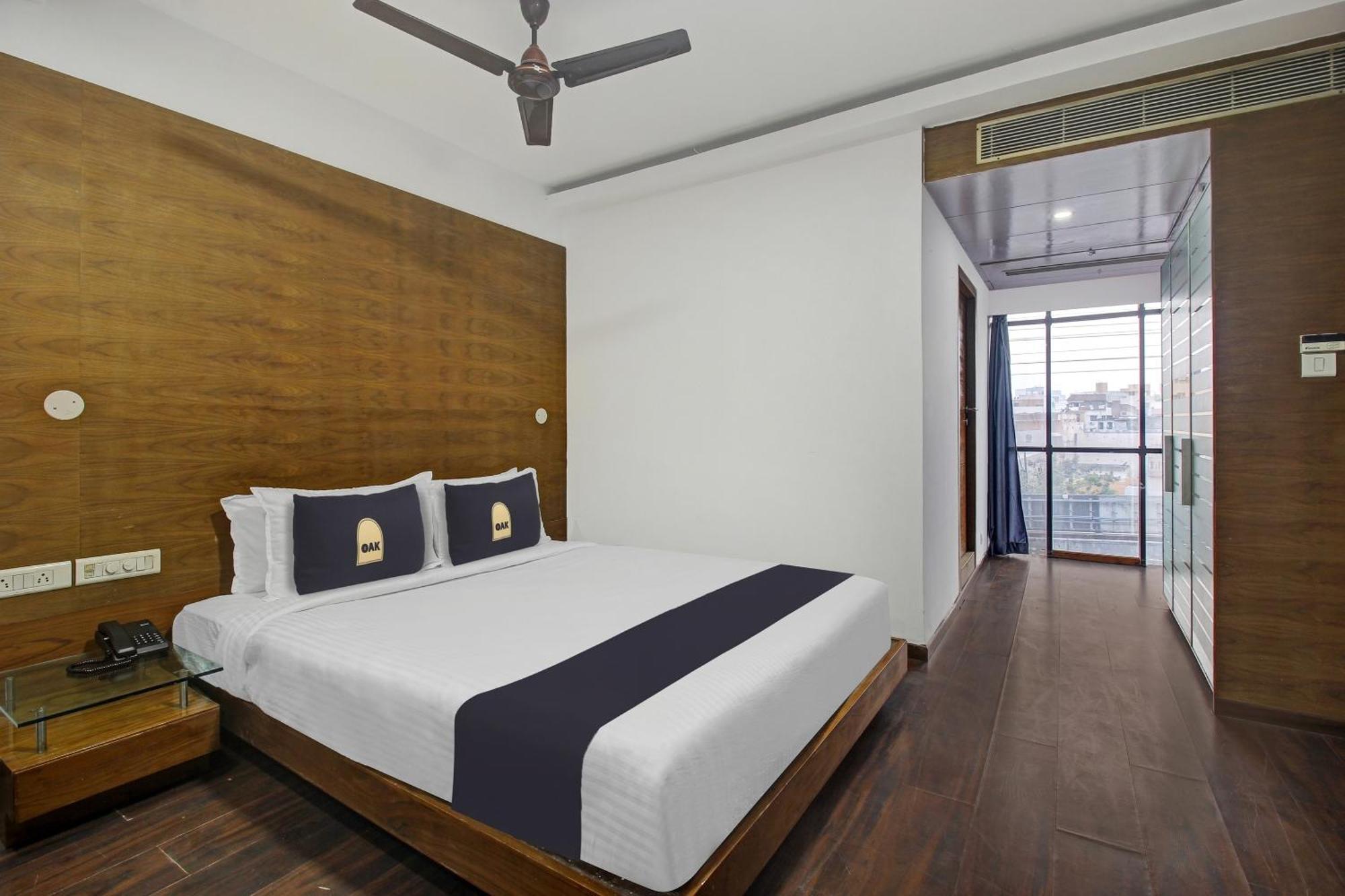 Townhouse Oak The Margi Hotel Near Yosufguda Metro Station Хидерабад Екстериор снимка