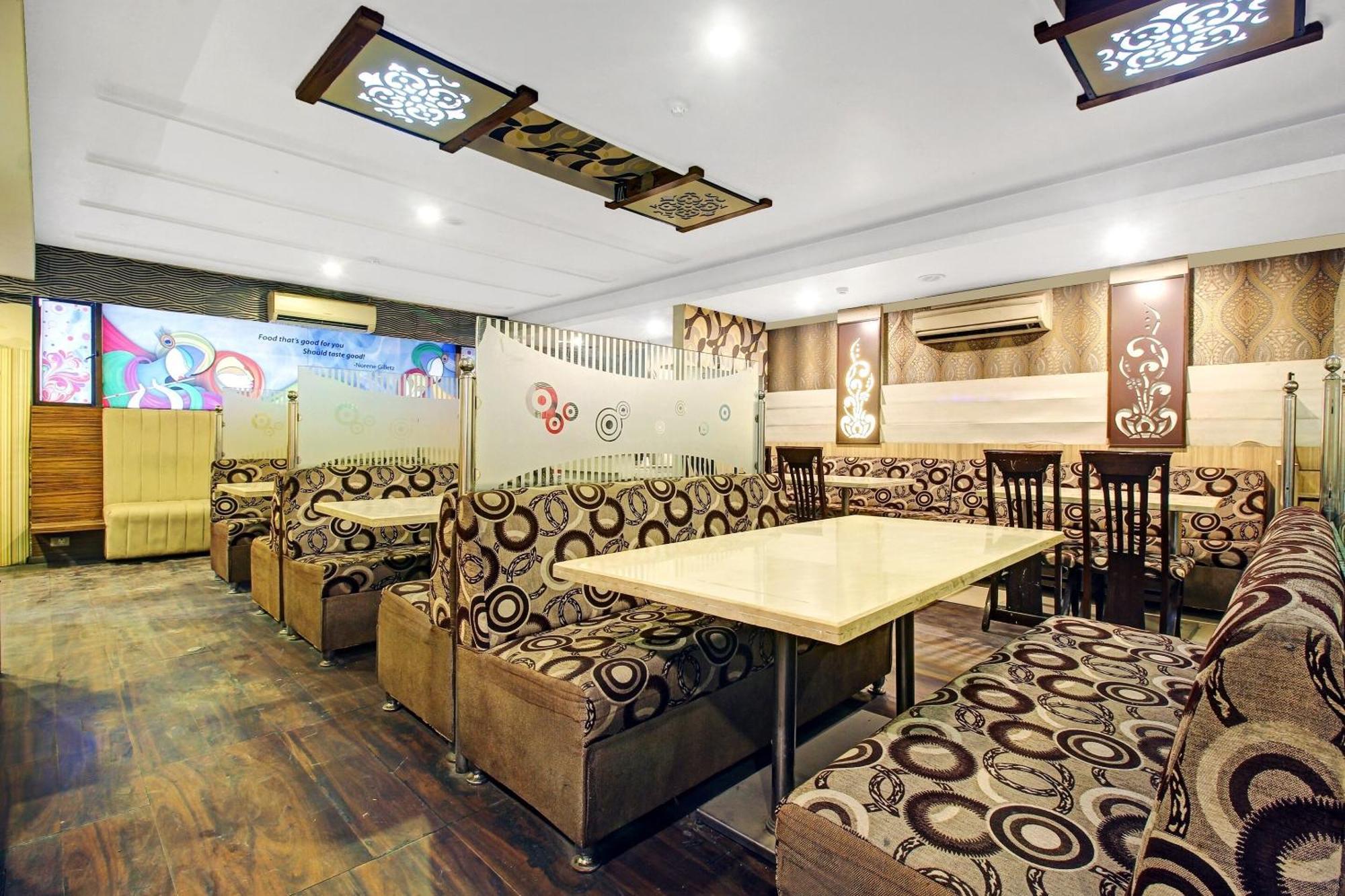 Townhouse Oak The Margi Hotel Near Yosufguda Metro Station Хидерабад Екстериор снимка